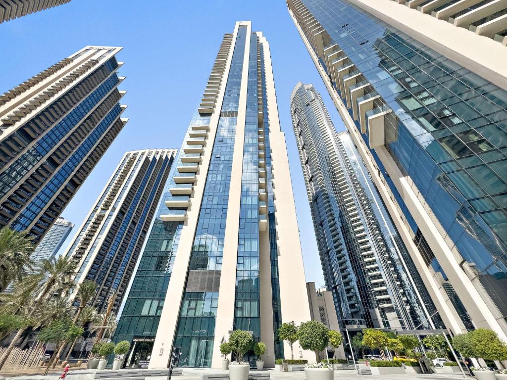 هتل الیوینگ الگانت 1BR - نیر برج خلیفه اند دبی مال اکت وان اکت تو، داون تاون - ALiving Elegant 1BR - Near Burj Khalifa & Dubai Mall Act One Act Two, Downtown