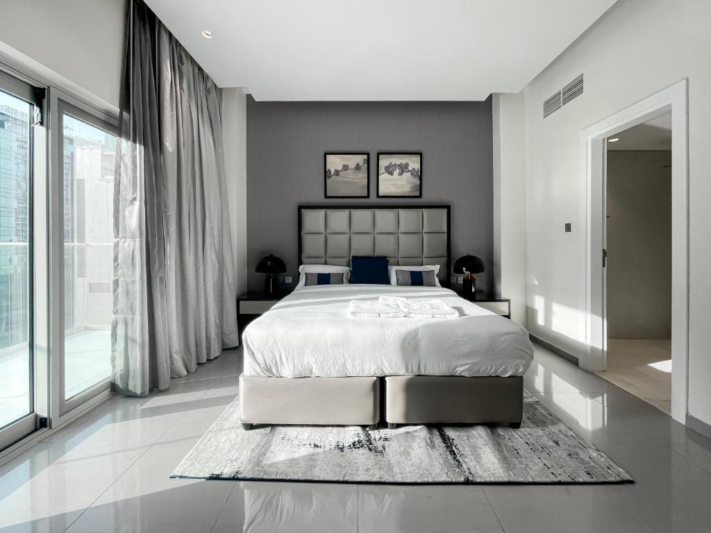 هتل اگلنت تو بیدروم این دماک ماجستین - بیزنس بی دبی - ایزی‌ترک وکیشن هومز - Elegant Two Bedroom In Damac Majestine - Business Bay Dubai - Ezytrac Vacation Homes