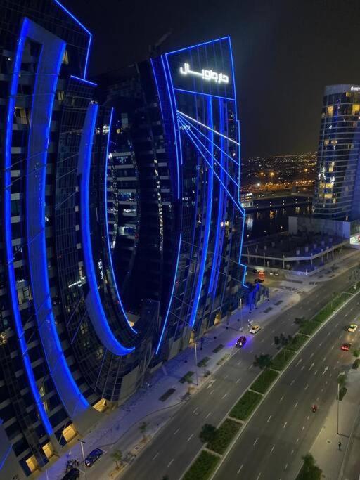 هتل لاکچری اسکایلاین آپت برج خلیفه - Luxury Skyline apt burj Khalifa