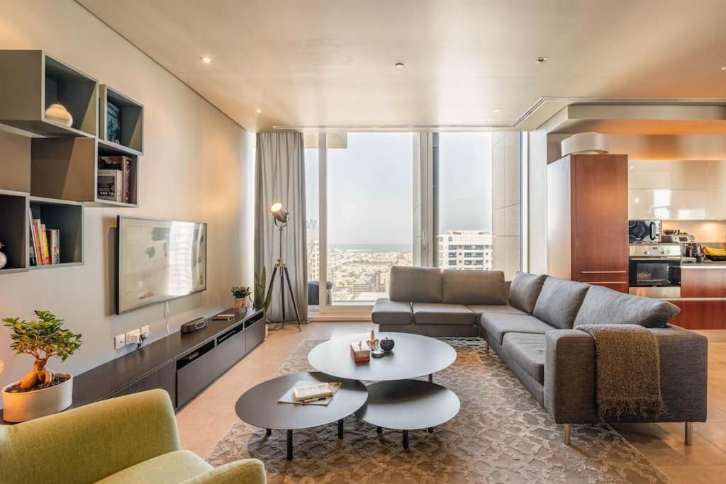 هتل لاکسری ریتریت، سیتی اند سی ویوز، مترو نیربای - Luxury Retreat, City & Sea Views, Metro Nearby