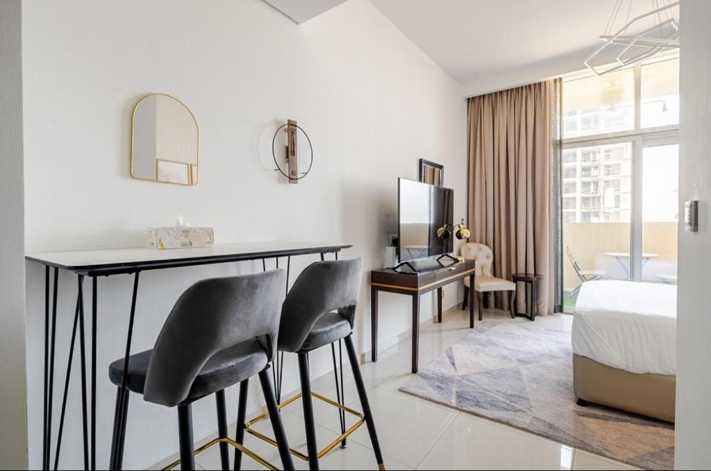 هتل استایلیش استودیو اسکیپ این جی وی سی وایبرنت نیبرهود - Stylish Studio Escape in JVC Vibrant Neighborhood