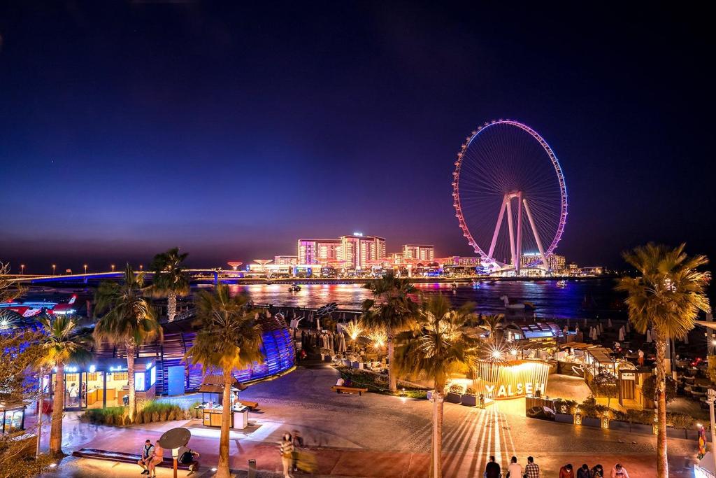 هتل آرابین نایتز بیچ هاستل Arabian Nights Beach Hostel