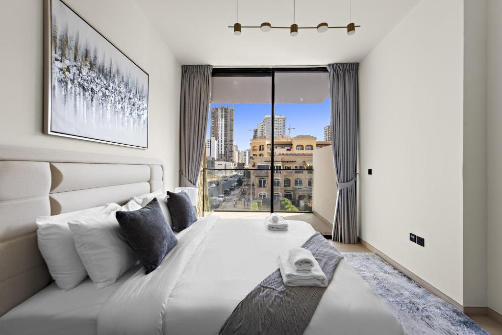 هتل وای کی - برند نیو دو بد روم این جی وی سی - VayK - Brand New Two Bedroom in JVC
