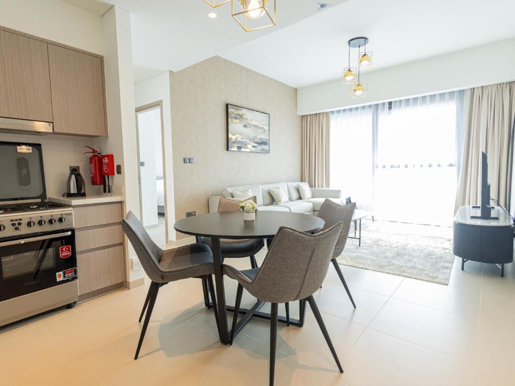 هتل ام-اچ-اکت-داون‌تاون ۱بی‌اچ‌کی-رف۴۱۰۵ - MH- Act - Downtown 1BHK-REF4105