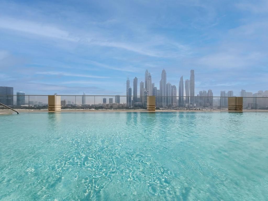هتل مارولس سی وی آپارتمان ویت بیچ اکسس - Marvelous Sea View Apartment with Beach Access