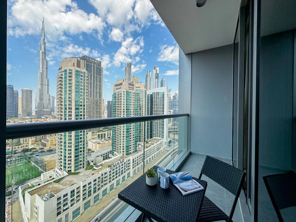 هتل های‌گست - سیتی الیگنس 1BR این د استرلینگ بای امینیات - HiGuests - City Elegance 1BR in The Sterling by Omniyat
