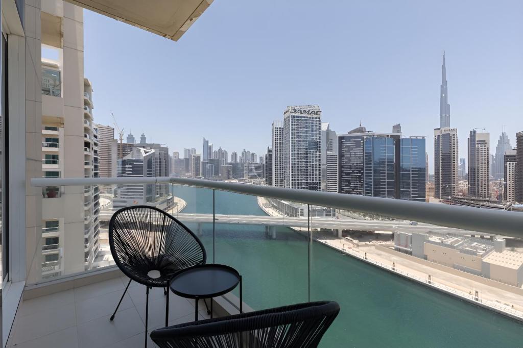 هتل اسکایلاین اویسس 1 بی آر آپت وید برک خلیفا اند کانال ویو - Skylineoasis1br Apt With Burjkhalifa & Canalview