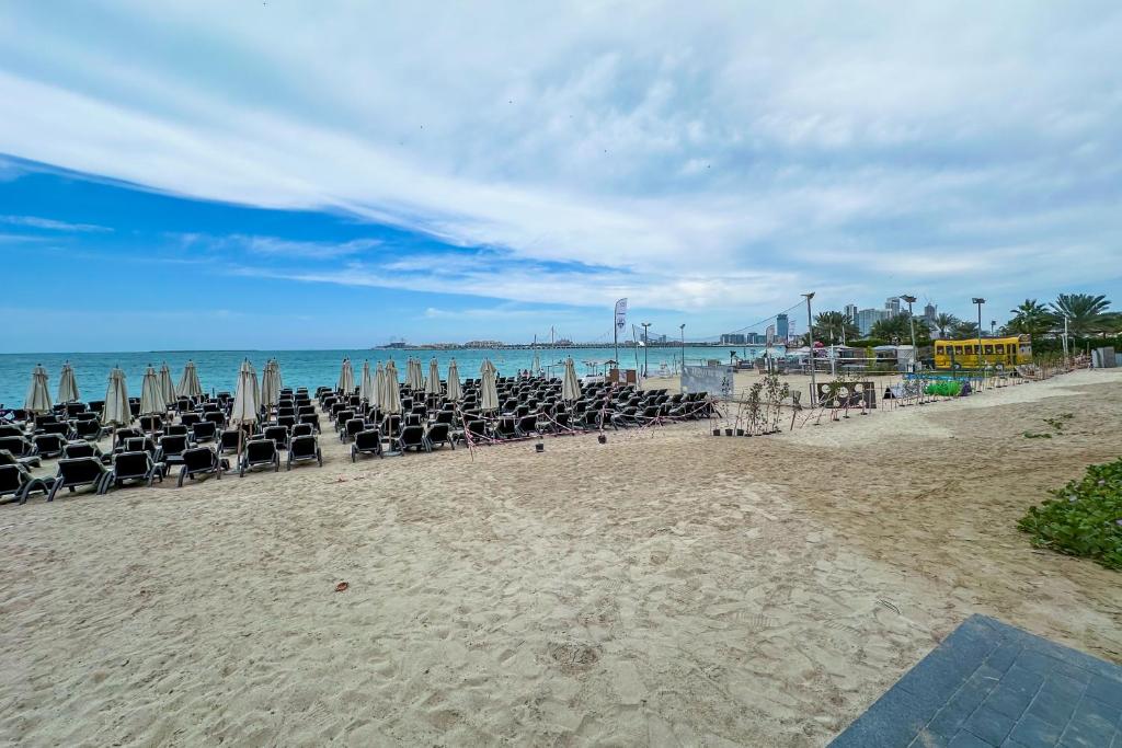 هتل لا وی جی بی آر دبی 1 بی آر آپارتمان ویت بیچ اکسس - La Vie JBR Dubai 1Br apartment with beach access