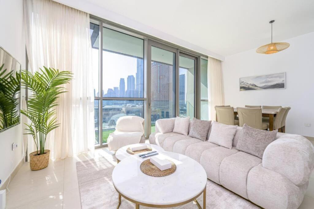 هتل نیو لوکسوریس آپارتمنت ویذ برج خلیفه ویو - New Luxurious Apartment with Burj Khalifa View