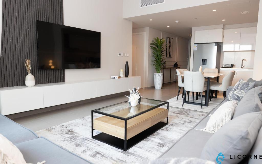 هتل استنینگ 2 بی آر داونتاون، برج خلیفه ویو، نکس تو دبی مال - داونتاون ویوز ال ال - Stunning 2BR Downtown, Burj Khalifa View, Next to Dubai Mall - Downtown Views ll