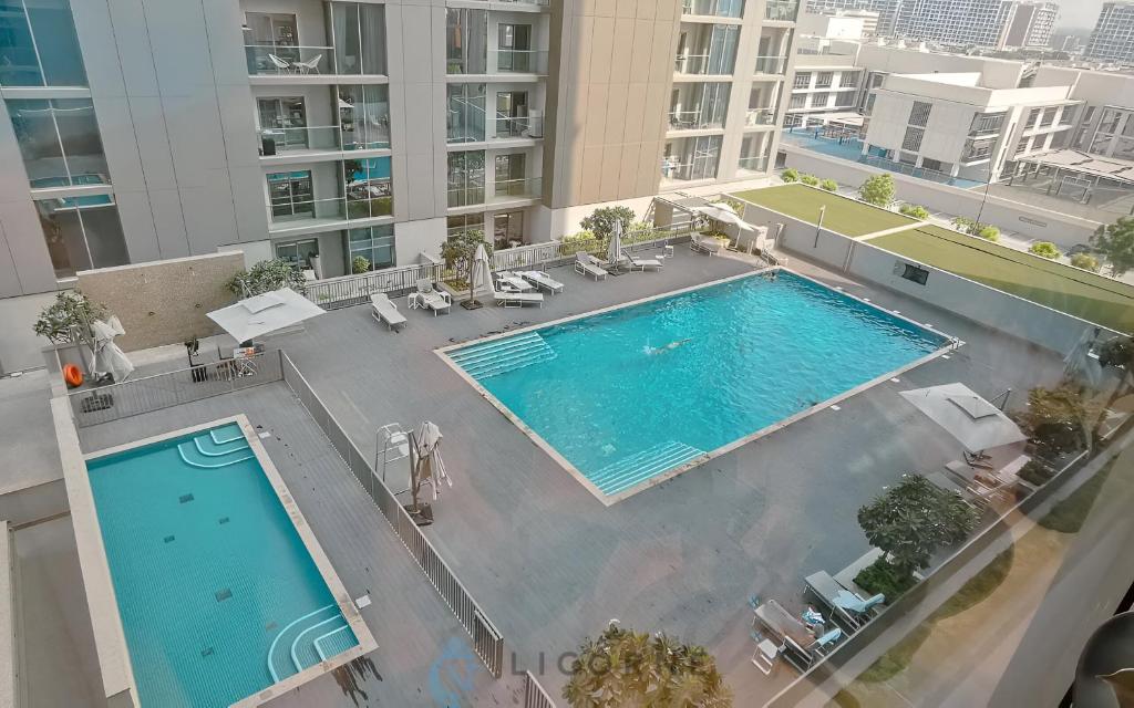 هتل اینویتینگ 2BR آپارتمان - آنلی 10 مینس تو داون تاون - سوبها کریک ویستا ریزرو - Inviting 2BR Apartment - Only 10 Mins to Downtown - Sobha Creek Vista Reserve
