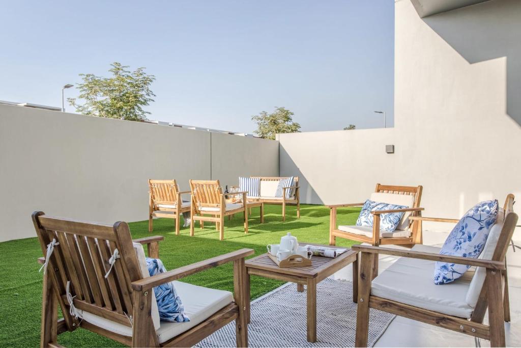 هتل فرنک پورتر - چری دبی لند ویلا - Frank Porter - Cherry Dubai Land Villa