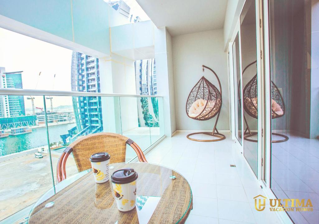 هتل مادرن 1بی‌آر این داون‌تاون ویت کانال ویو - Modern 1BR in Downtown with Canal View