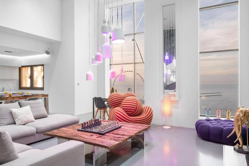 هتل فُرست کلاَس 3 بی آر ویت دبی ویِل اند پالْم ویو - FIRST CLASS 3BR with Dubai Wheel & Palm View