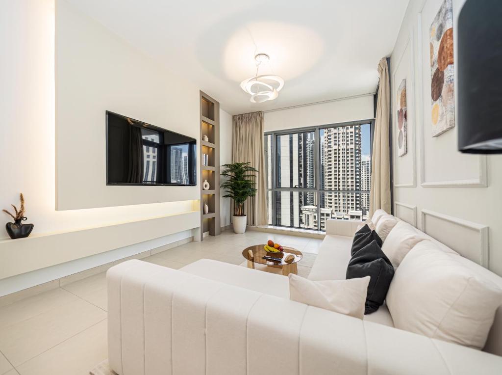هتل استونینگ اند اسپیشس سنترال 2بد 2بث برژ ویو - Stunning & Spacious Central 2bed 2bath Burj View
