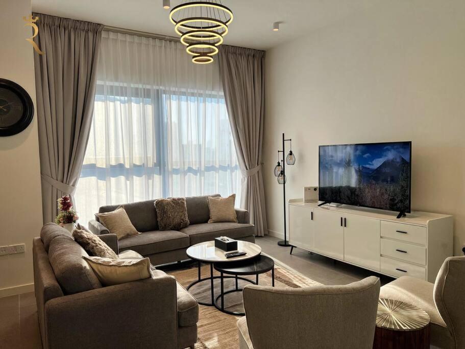 هتل وان بی آر آ امریکانا آپارتمان: استارز اند استرایپس هیون - 1BR Americana Apartment: Stars and Stripes Haven