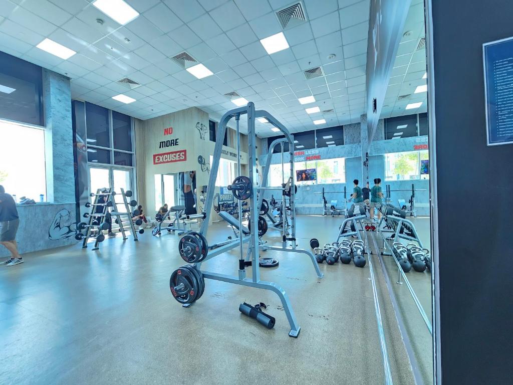 WelHome - Luxurious 2BR Apt at Noora Tower in Business Bay