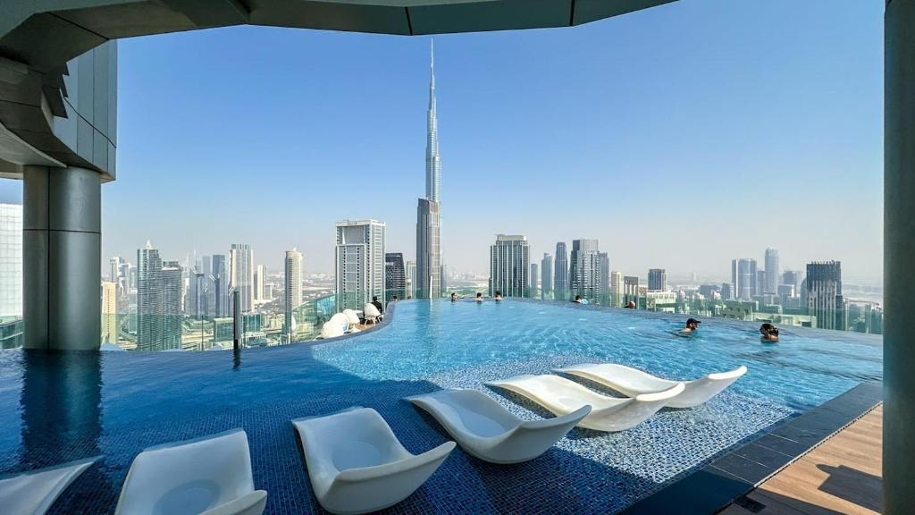 هتل های فلور ۲ بیدروم جم - برج خلیفه ویوز - High Floor 2 Bedroom Gem - Burj Khalifa Views