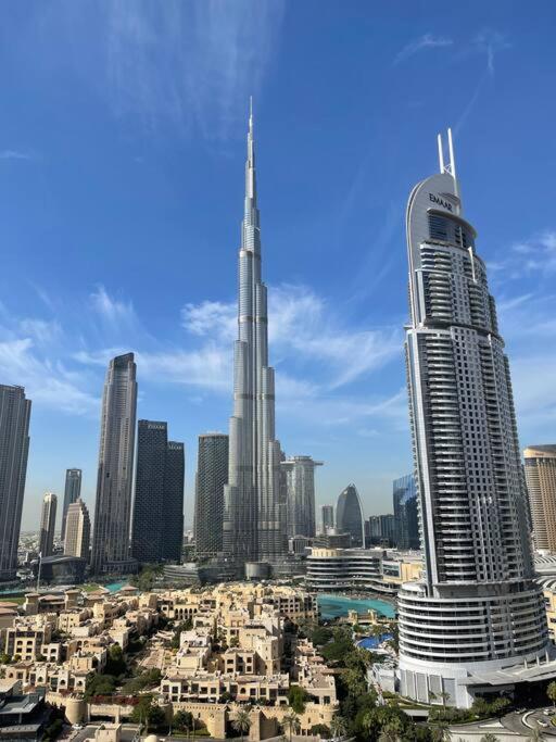 هتل لاکسری برج خلیفه ویوز@مودرن ترانکیل مومنتس - Luxury Burj Khalifa Views@Modern Tranquil Moments