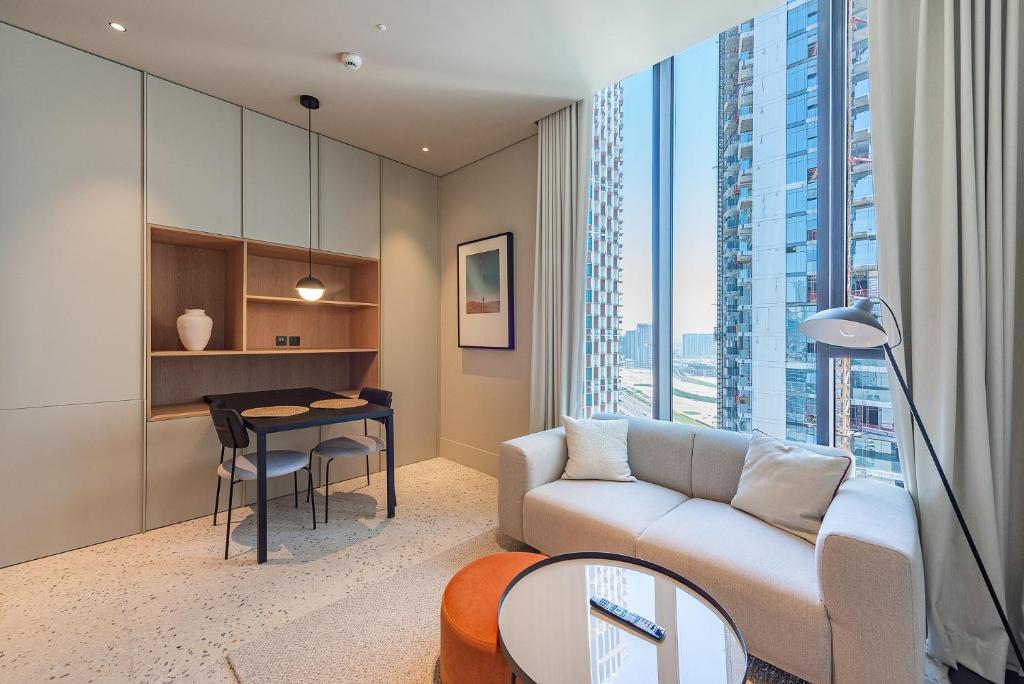 هتل اگزکیوتیو استودیو ات آپساید لیوینگ، بیزنس تراول ردی - Executive Studio at Upside Living, Business Travel Ready