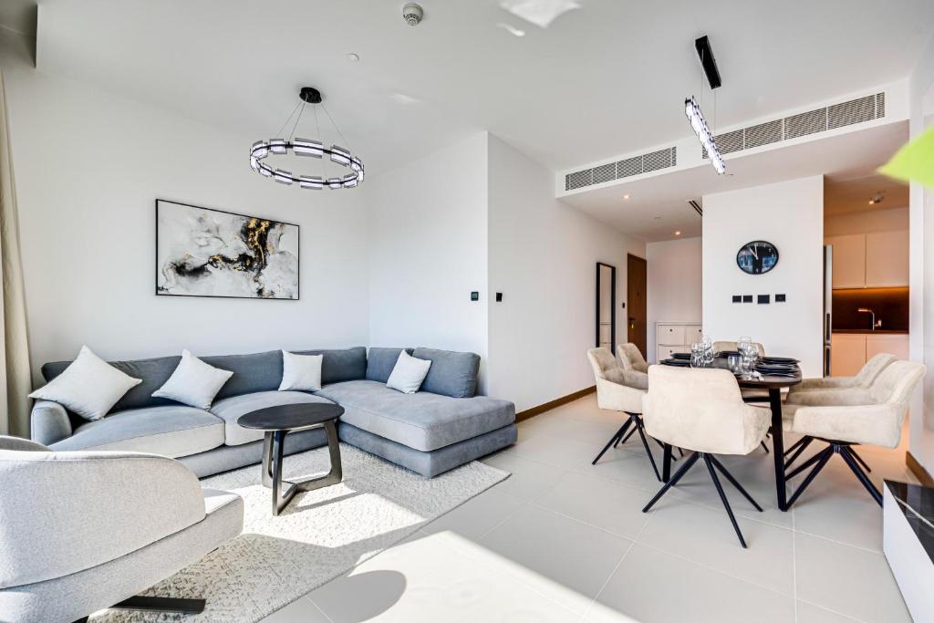 Luminous apartment in Vida Dubai Marina Residence