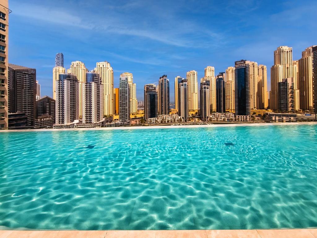 Luminous apartment in Vida Dubai Marina Residence