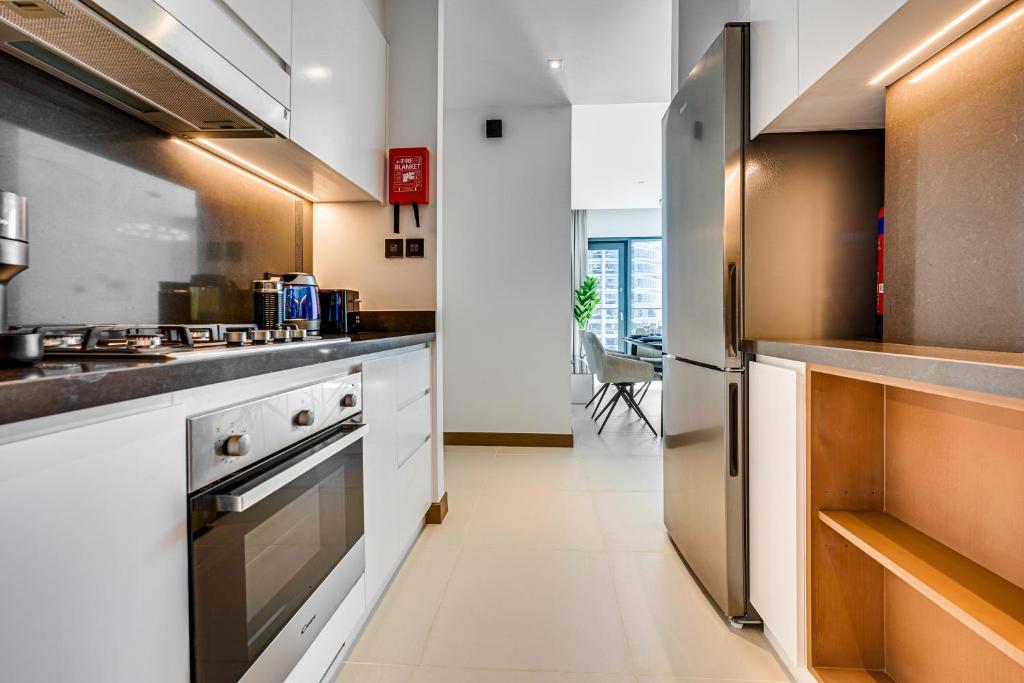 Luminous apartment in Vida Dubai Marina Residence