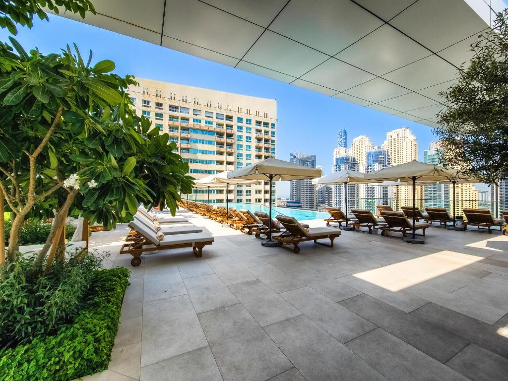 Luminous apartment in Vida Dubai Marina Residence