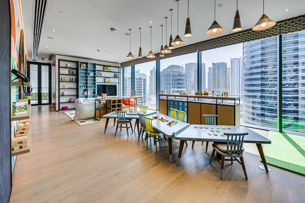 Luminous apartment in Vida Dubai Marina Residence