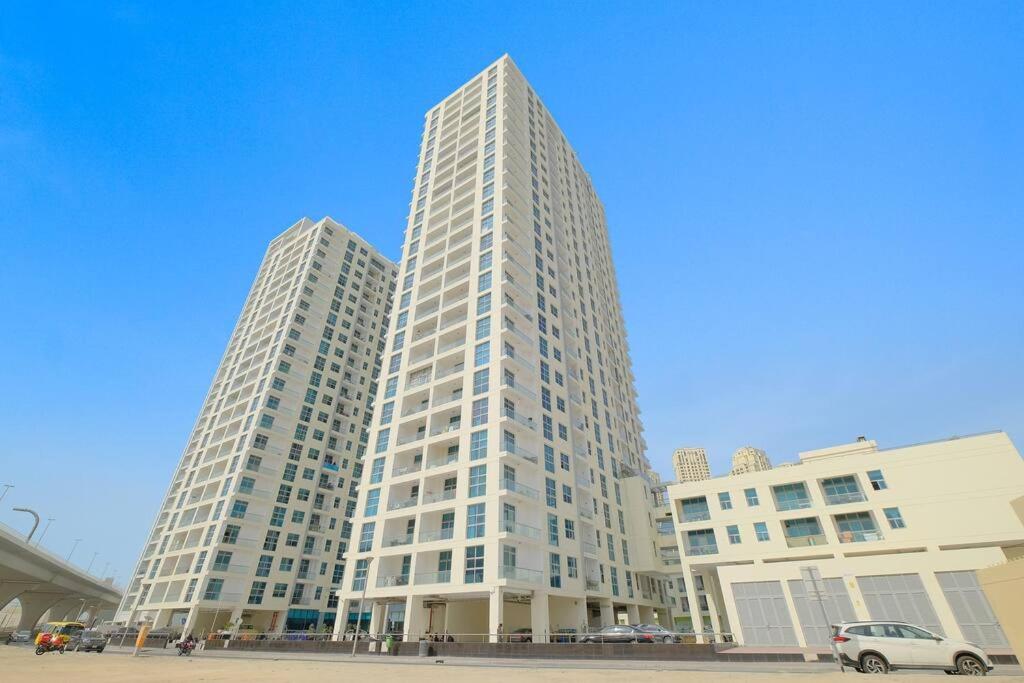 Exclusive Dubai Marina Two Bedroom Suite by Jumeirah Beach, Mall and Metro