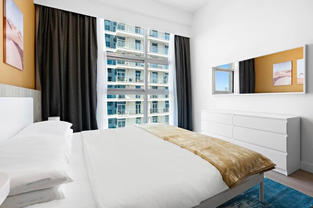 Exclusive Dubai Marina Two Bedroom Suite by Jumeirah Beach, Mall and Metro