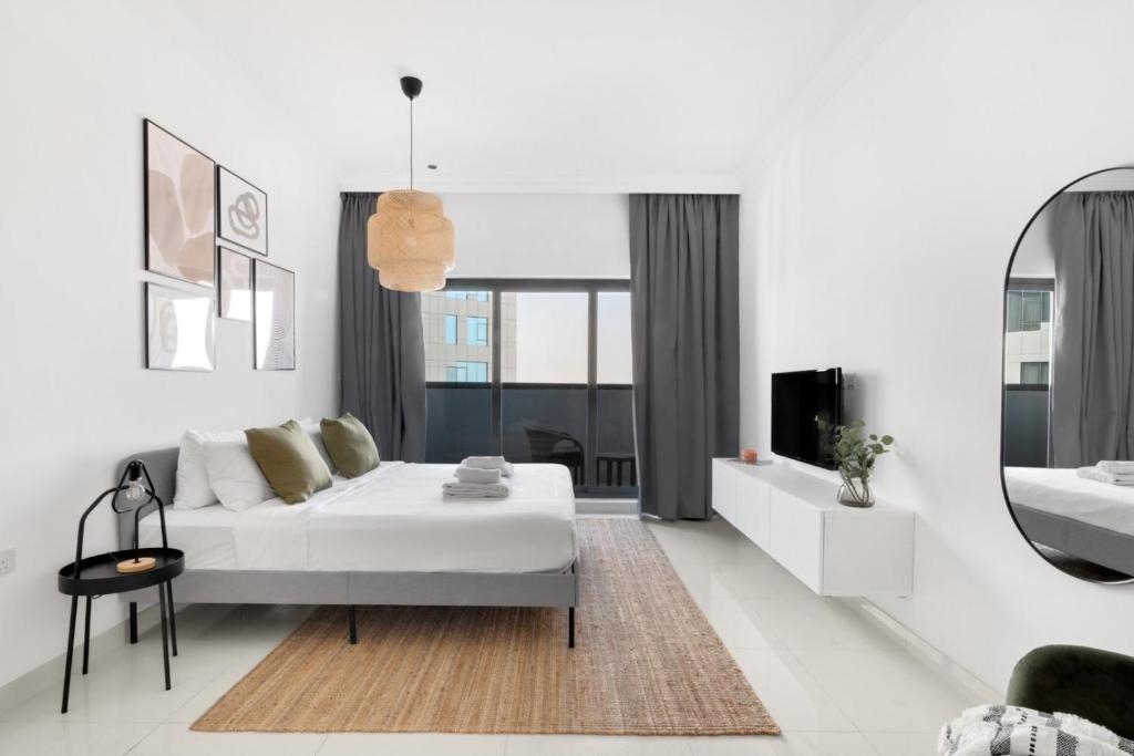 هتل گست ردی - مینی مالیست مدرن در بیزنس بی - GuestReady - Minimalist Modern in Business Bay