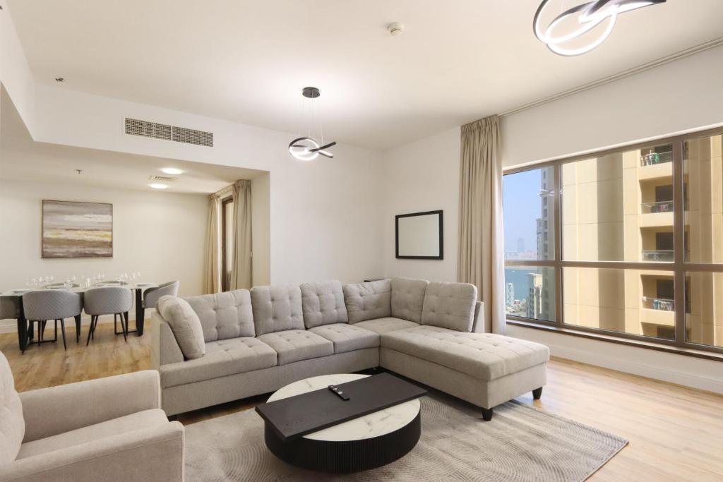 Livbnb - 3+1 in JBR, Close to Beach w/ Ain View