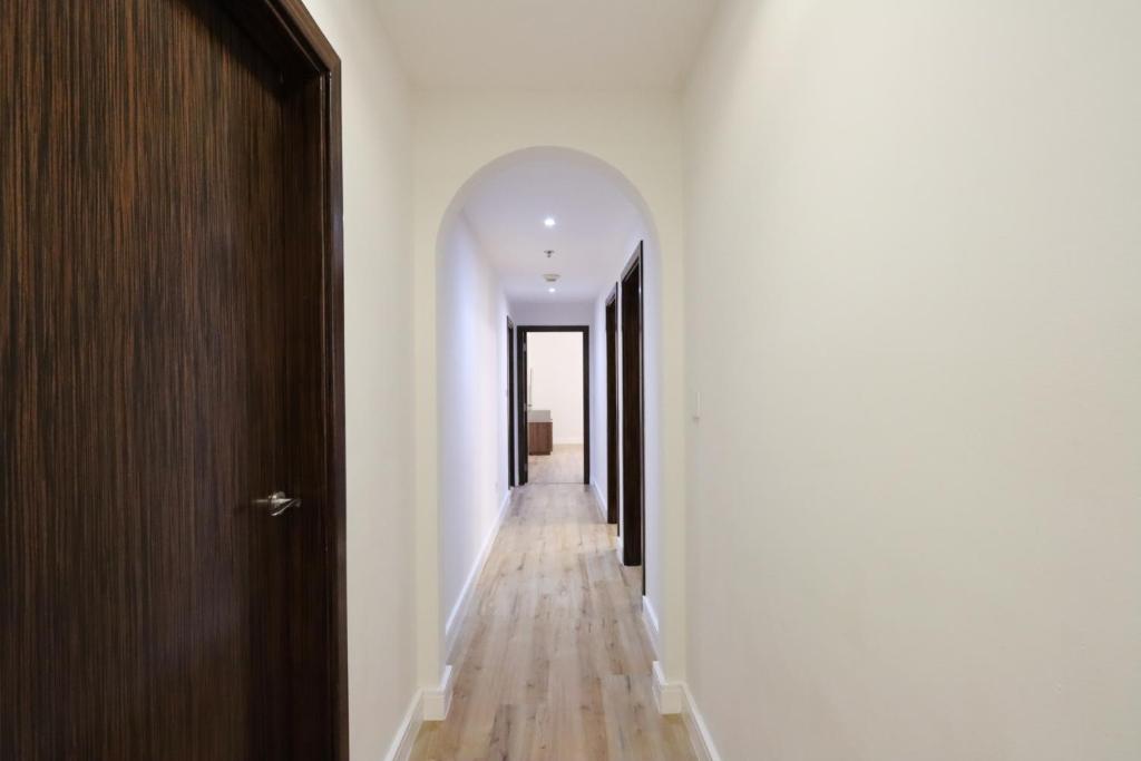 Livbnb - 3+1 in JBR, Close to Beach w/ Ain View