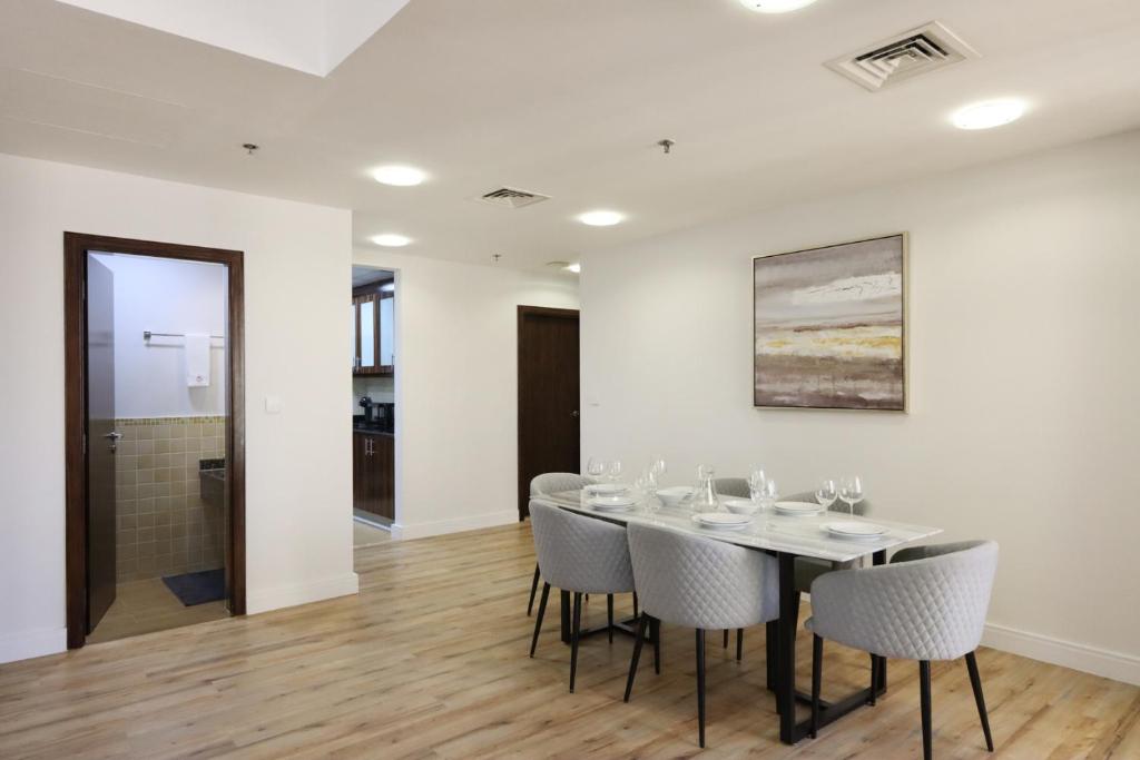 Livbnb - 3+1 in JBR, Close to Beach w/ Ain View