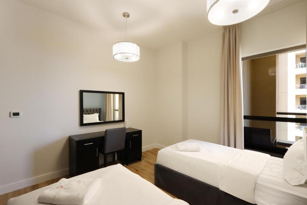 Livbnb - 3+1 in JBR, Close to Beach w/ Ain View