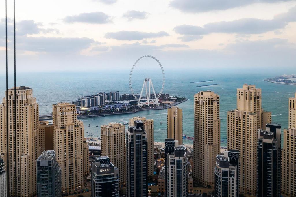 هتل اسپیشس 4 بدز ویدا رزیڈنسز این مارینا - Spacious 4Beds Vida Residences in Marina