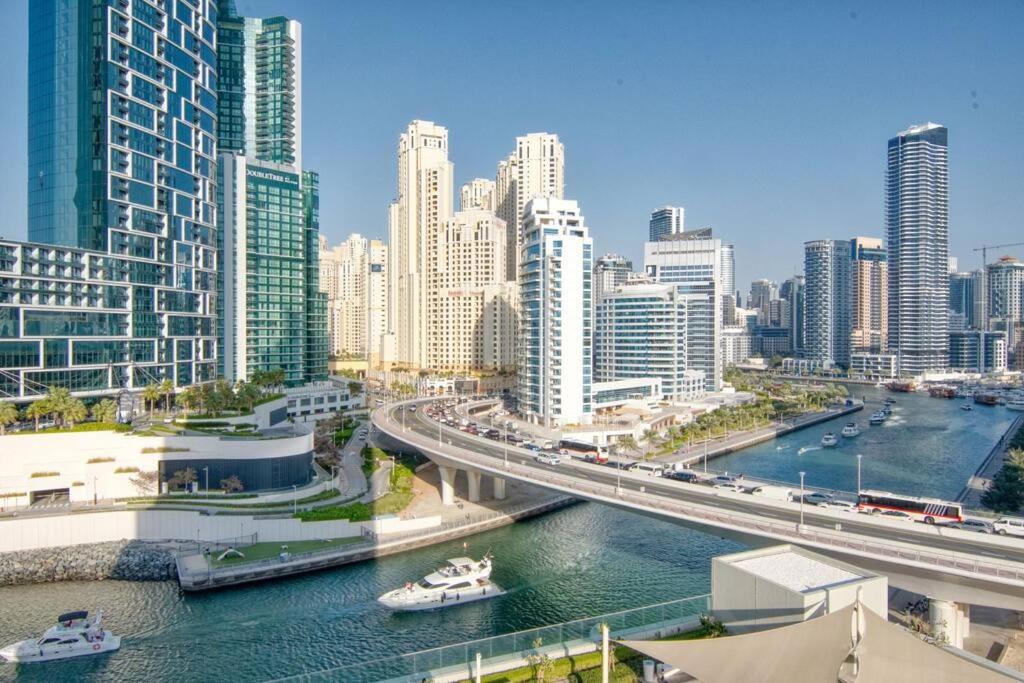 The Smart Concierge - 52 42