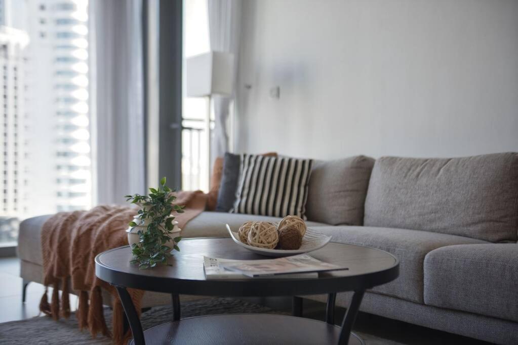 The Smart Concierge - 52 42