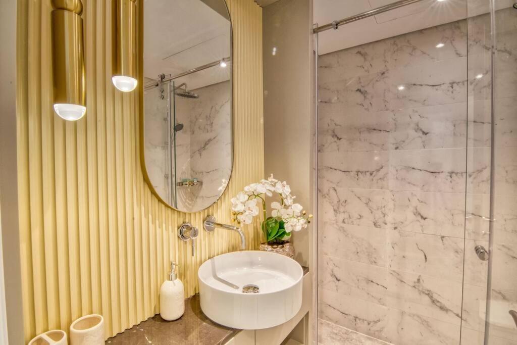 The Smart Concierge - Avant