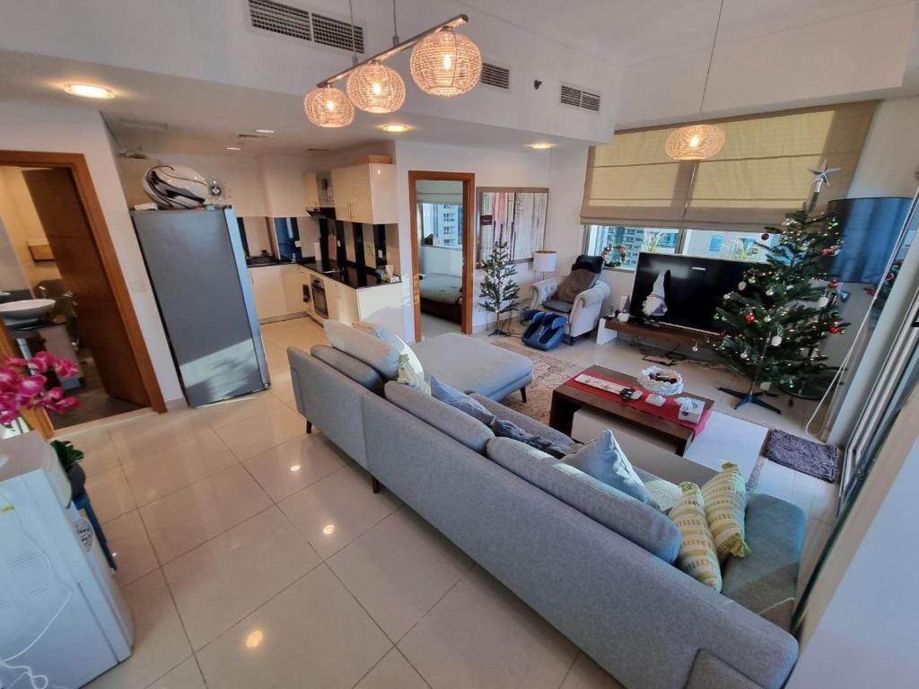 3Bed Seaviews and hotel amenities