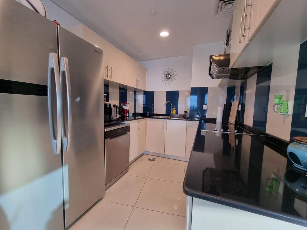 3Bed Seaviews and hotel amenities