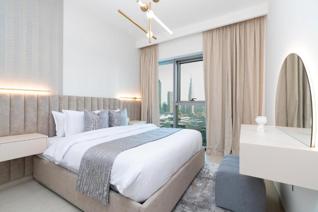 Burj Khalifa View - 2BR - Access to Dubai Mall - CityApartmentStay