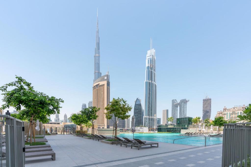 Burj Khalifa View - 2BR - Access to Dubai Mall - CityApartmentStay