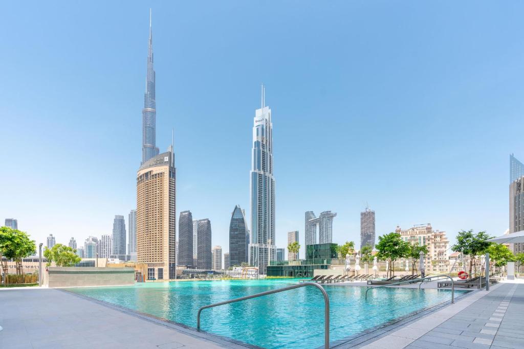 Burj Khalifa View - 2BR - Access to Dubai Mall - CityApartmentStay