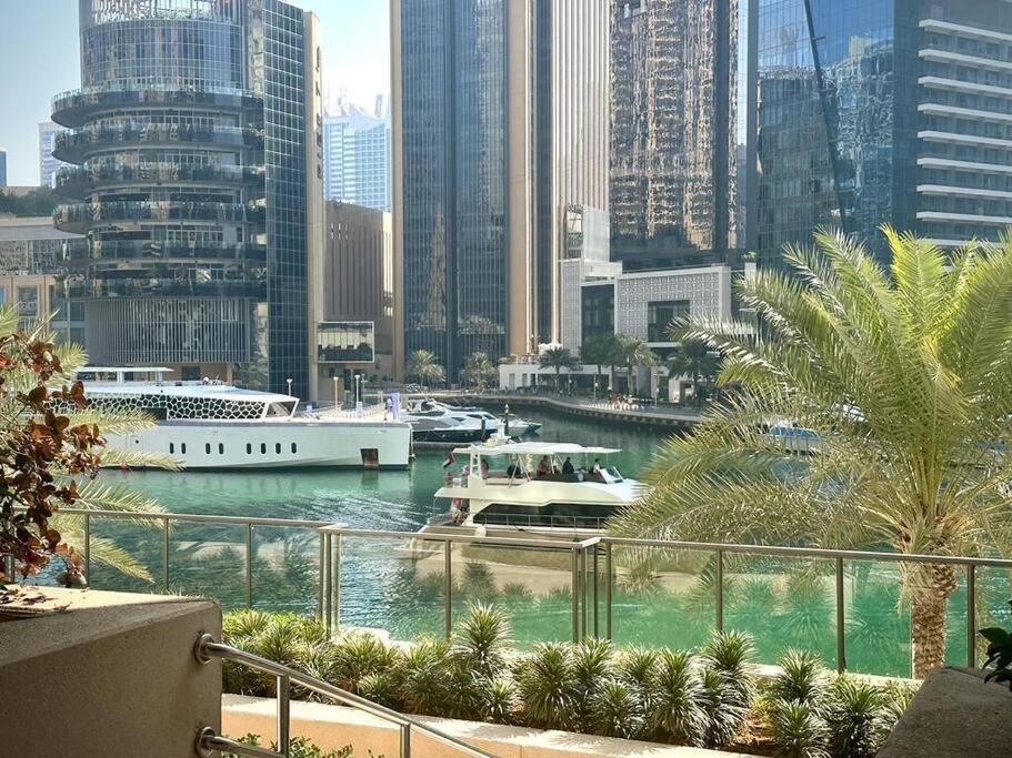 1 bed apt-fabulous marina view