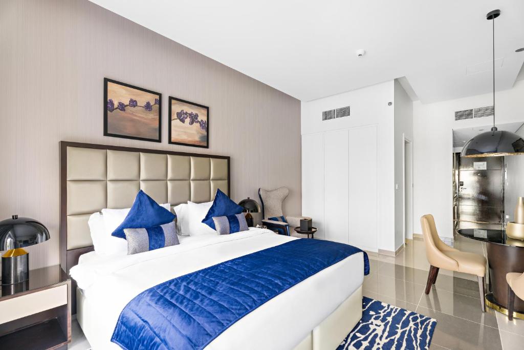 هتل آلیوینگ دلاکس استودیو دامک ماجستین بیزنس بی-۵۰۱ - ALiving Deluxe Studio Damac Majestine Business Bay-501