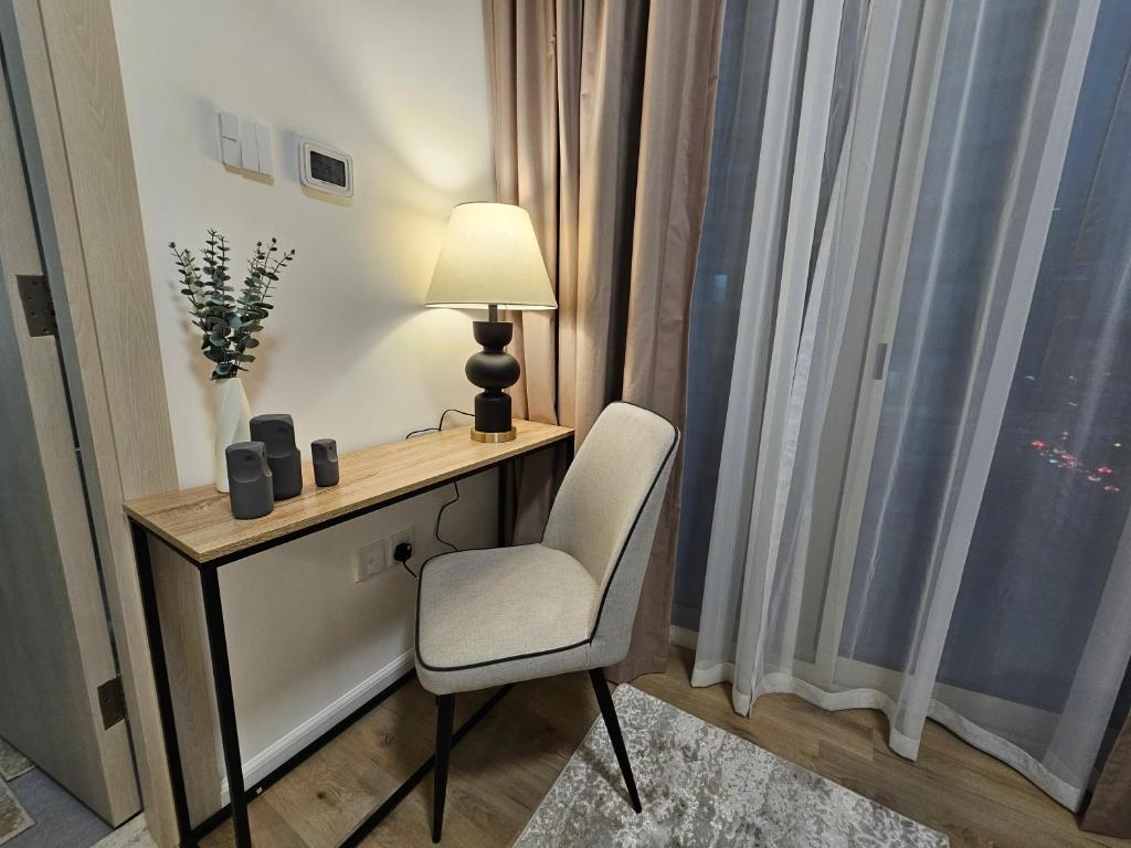 Cozy 1 BR - Dubai Marina - 5 Min to Beach and Metro