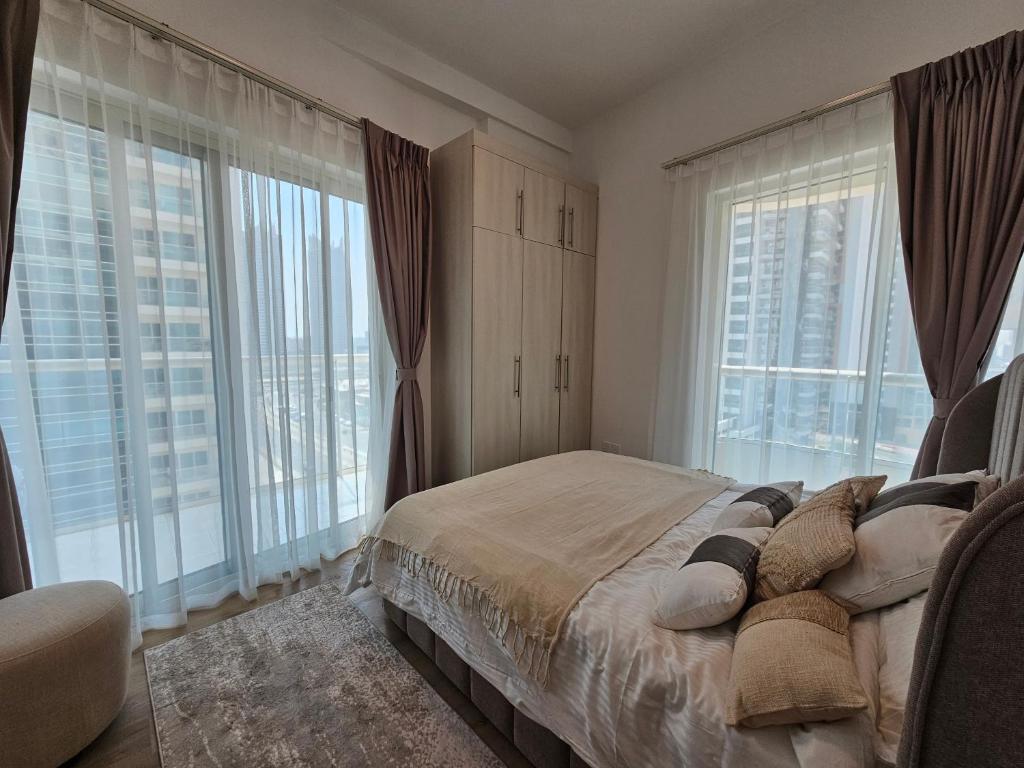 Cozy 1 BR - Dubai Marina - 5 Min to Beach and Metro