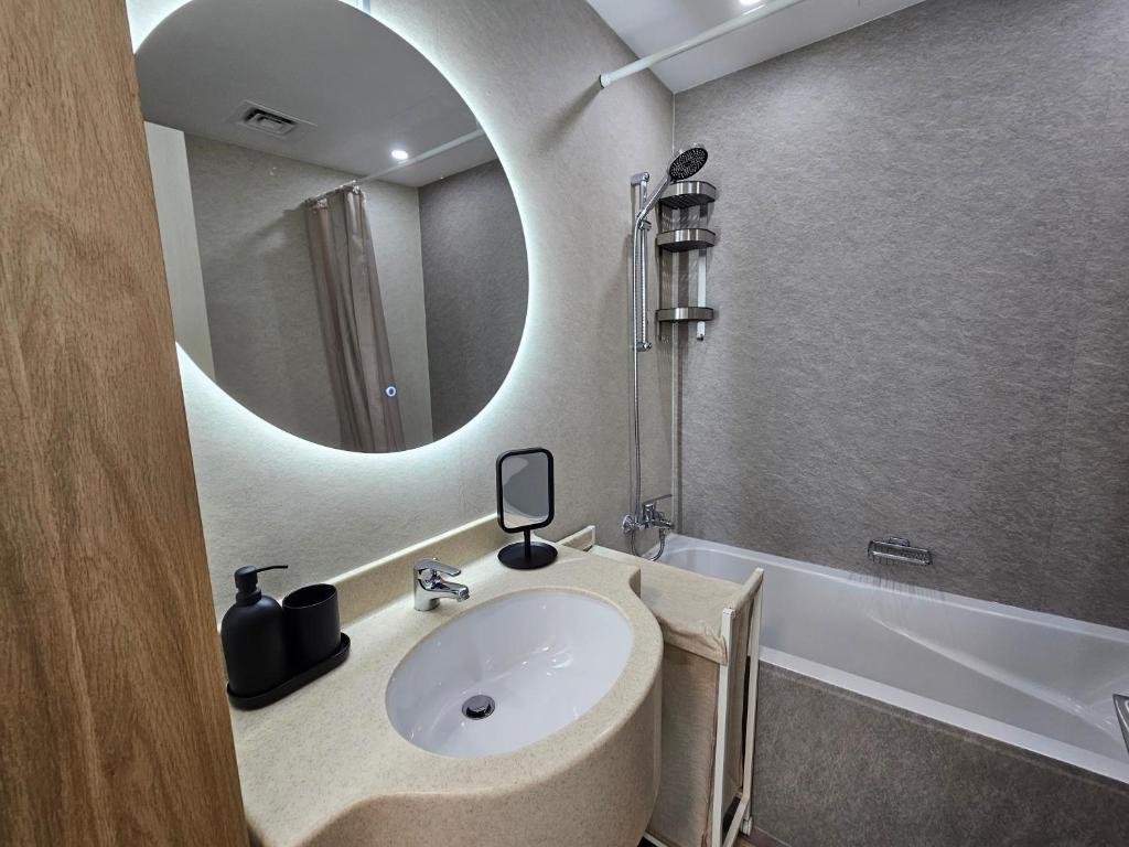 Cozy 1 BR - Dubai Marina - 5 Min to Beach and Metro